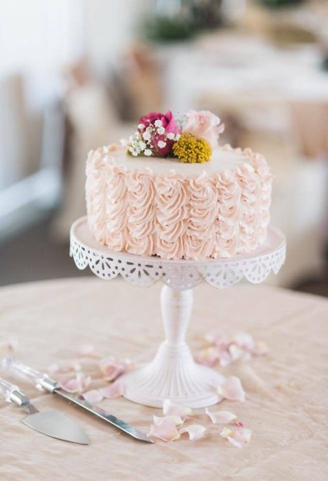 wedding cake e1541556245138
