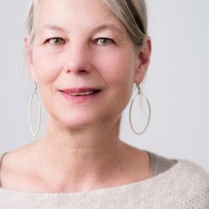 WOMAN e1544551421428