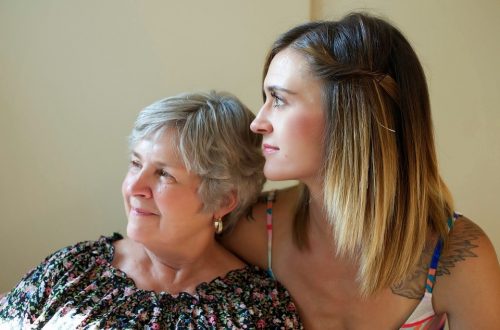 mother and daughter e1542395848648